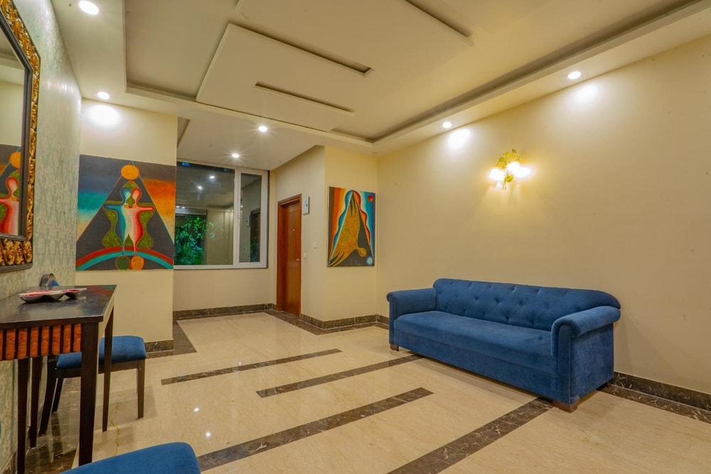 Hotel The Livin 30/44