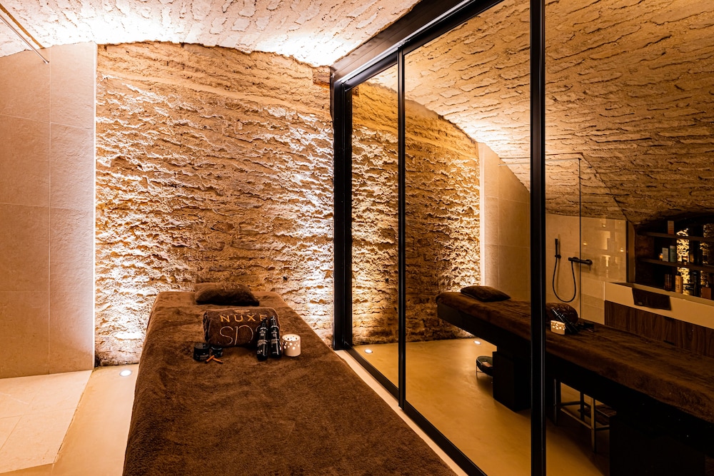 Hostellerie Cedre and Spa Beaune 30/55