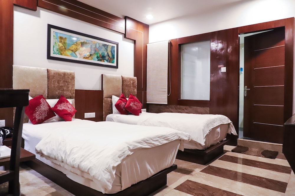 HOTEL VIJAN PALACE 7/28