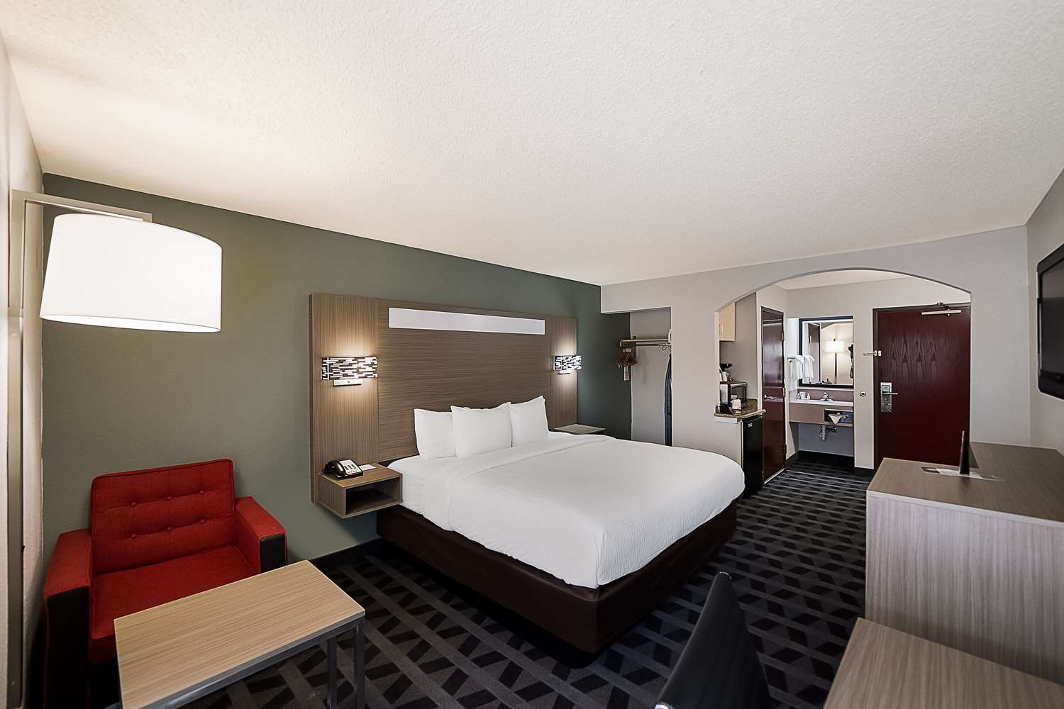 Quality Inn & Suites Irving DFW Airport South 10/34