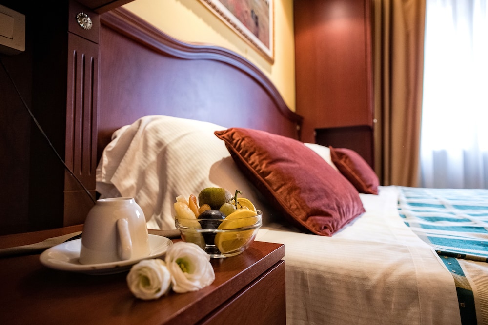 Grand Hotel Italia 17/50