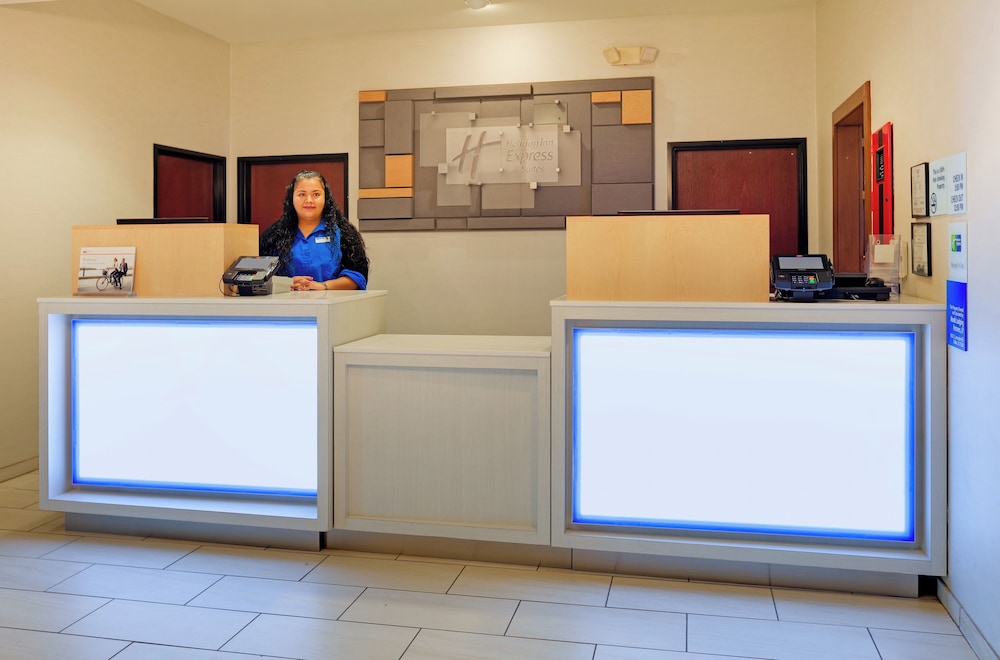 Holiday Inn Express Hotel And Suites Burleson Ft Worth 10/65