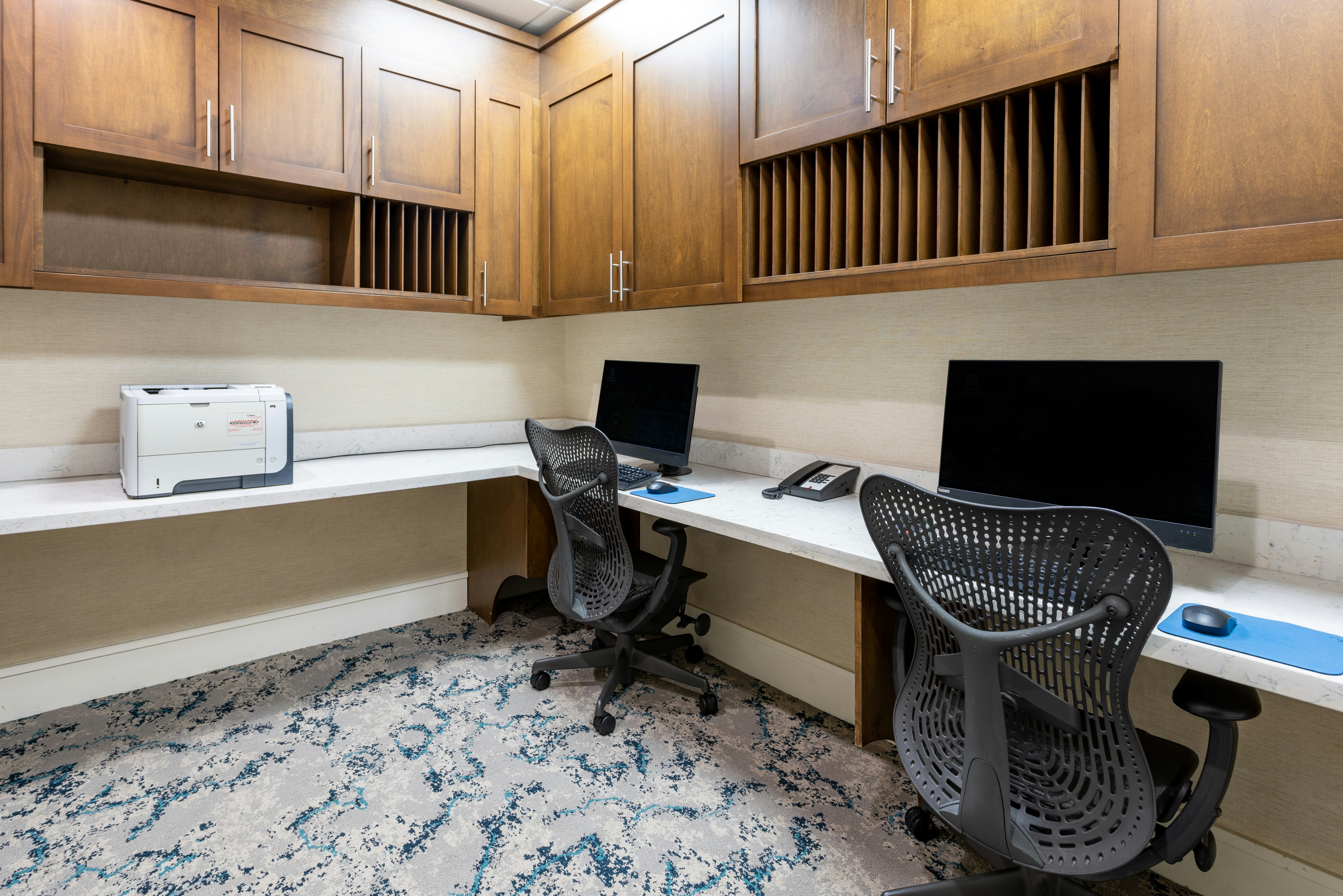 Hilton Garden Inn Roanoke 18/26