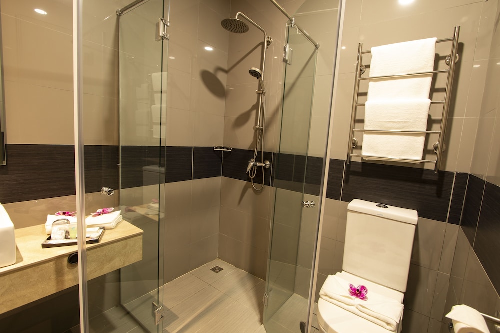 AZ HOTEL & SERVICED APARTMENTS 36/36