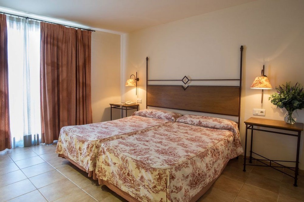 Hotel Sant Jordi 13/50