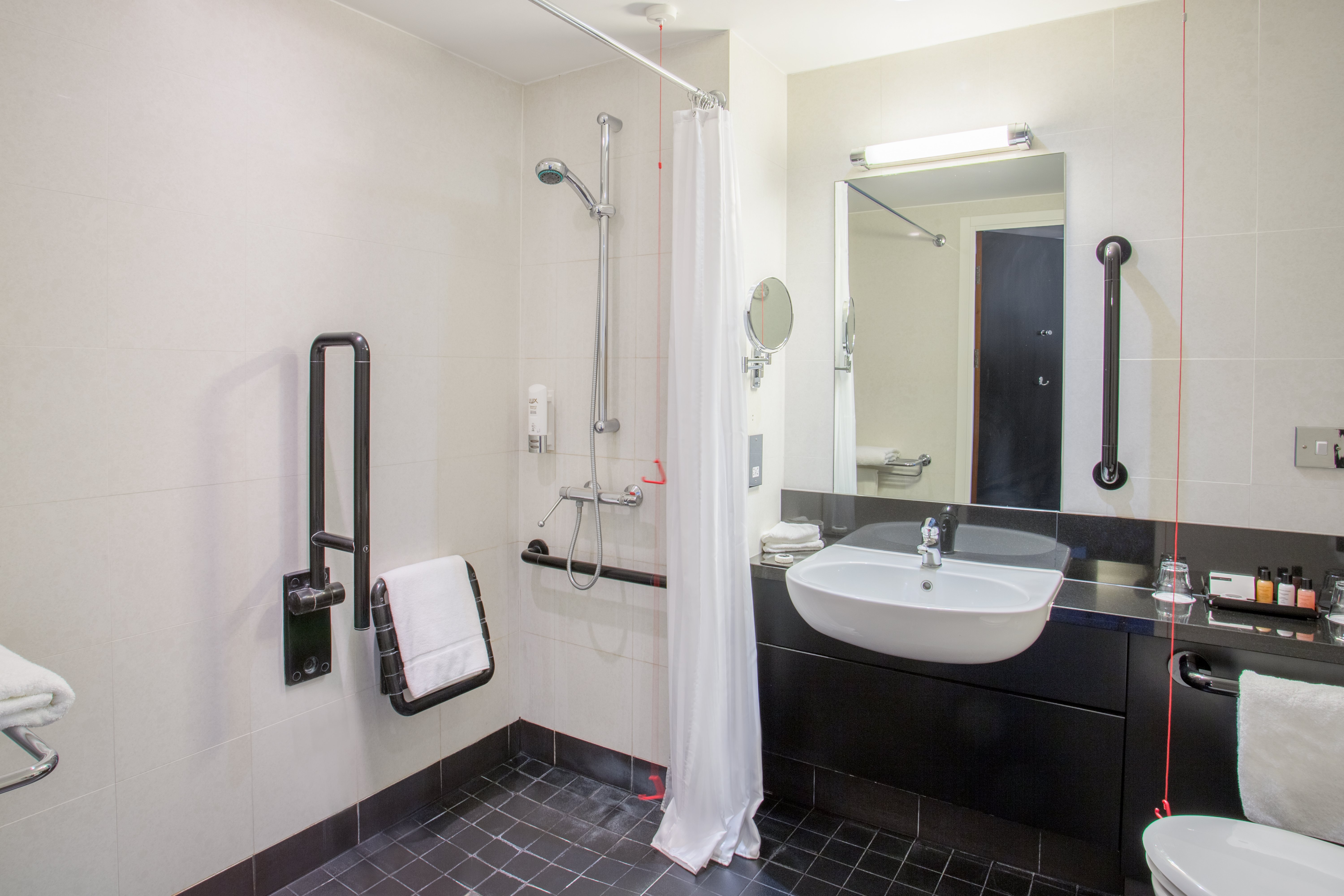 Crowne Plaza Marlow 73/74