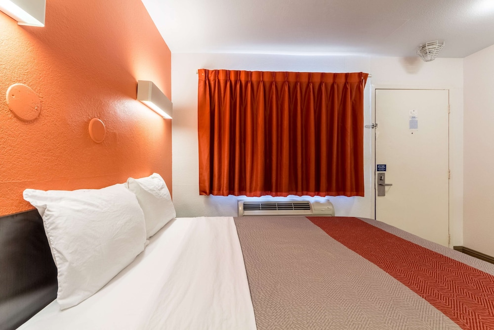 Motel6 Garland, TX - Dallas 23/44