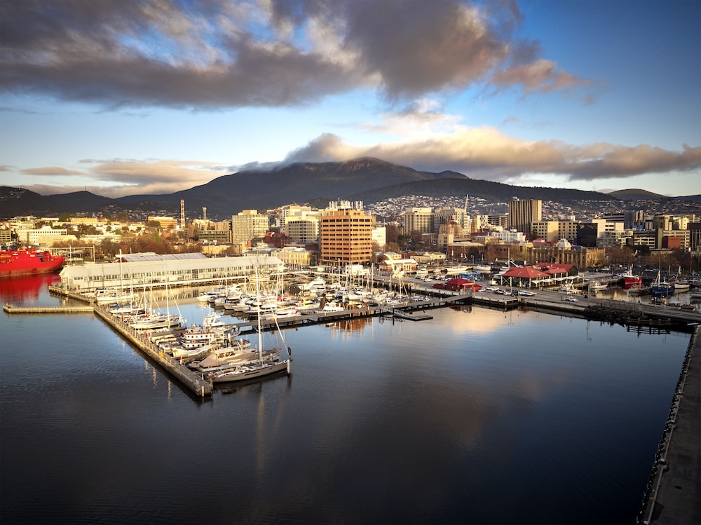 RACV Hobart Hotel 45/48