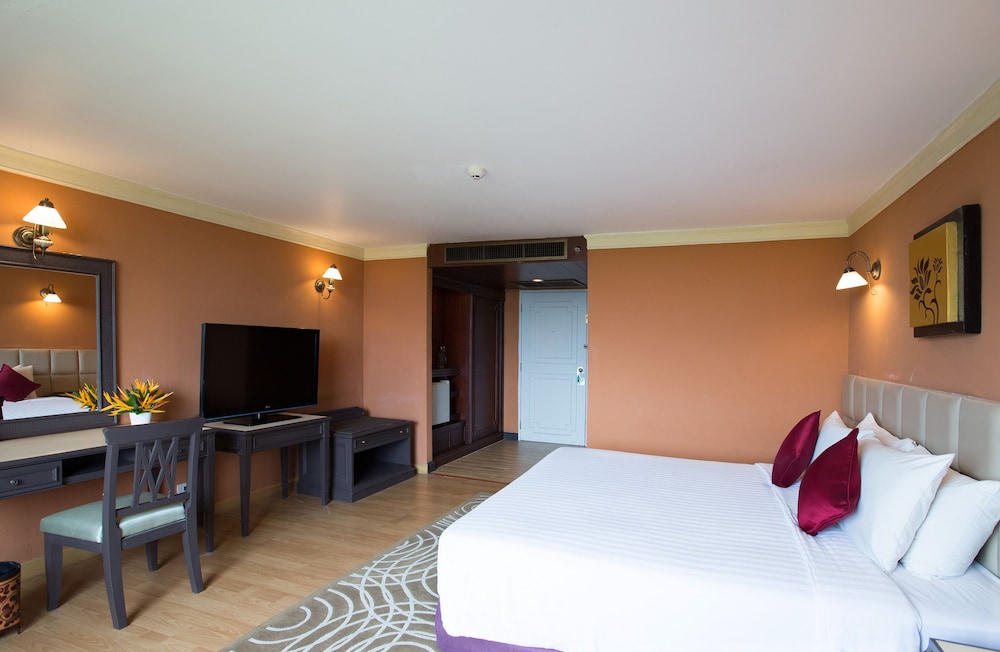 The Imperial Hotel And Convention Centre Phitsanulok 23/67