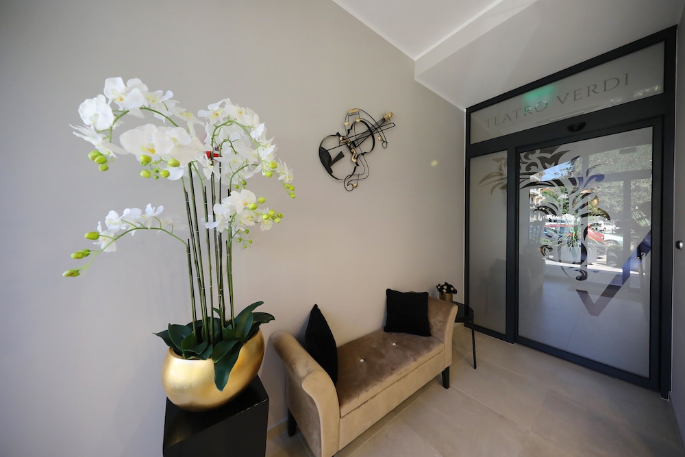 Teatro Verdi Hotel 24/48