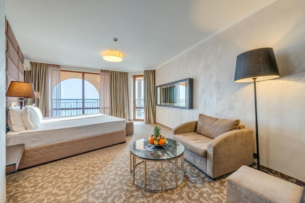 Grand Hotel Sveti Vlas 48/57