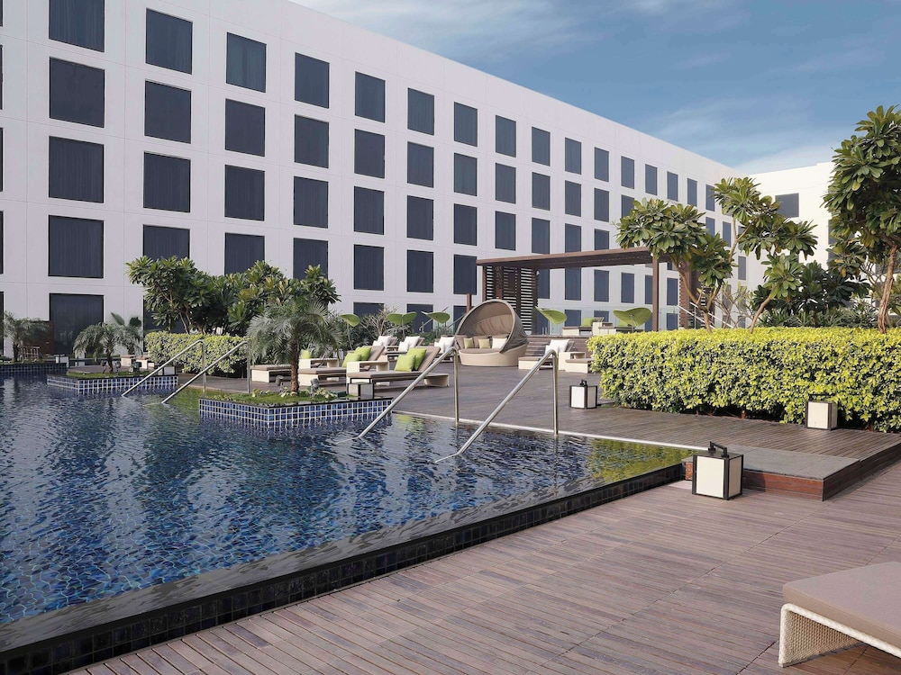 Novotel New Delhi Aerocity 62/64