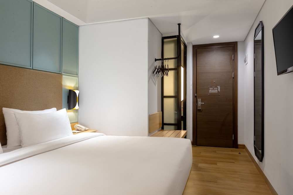 Hotel Santika Pasir Koja 10/21