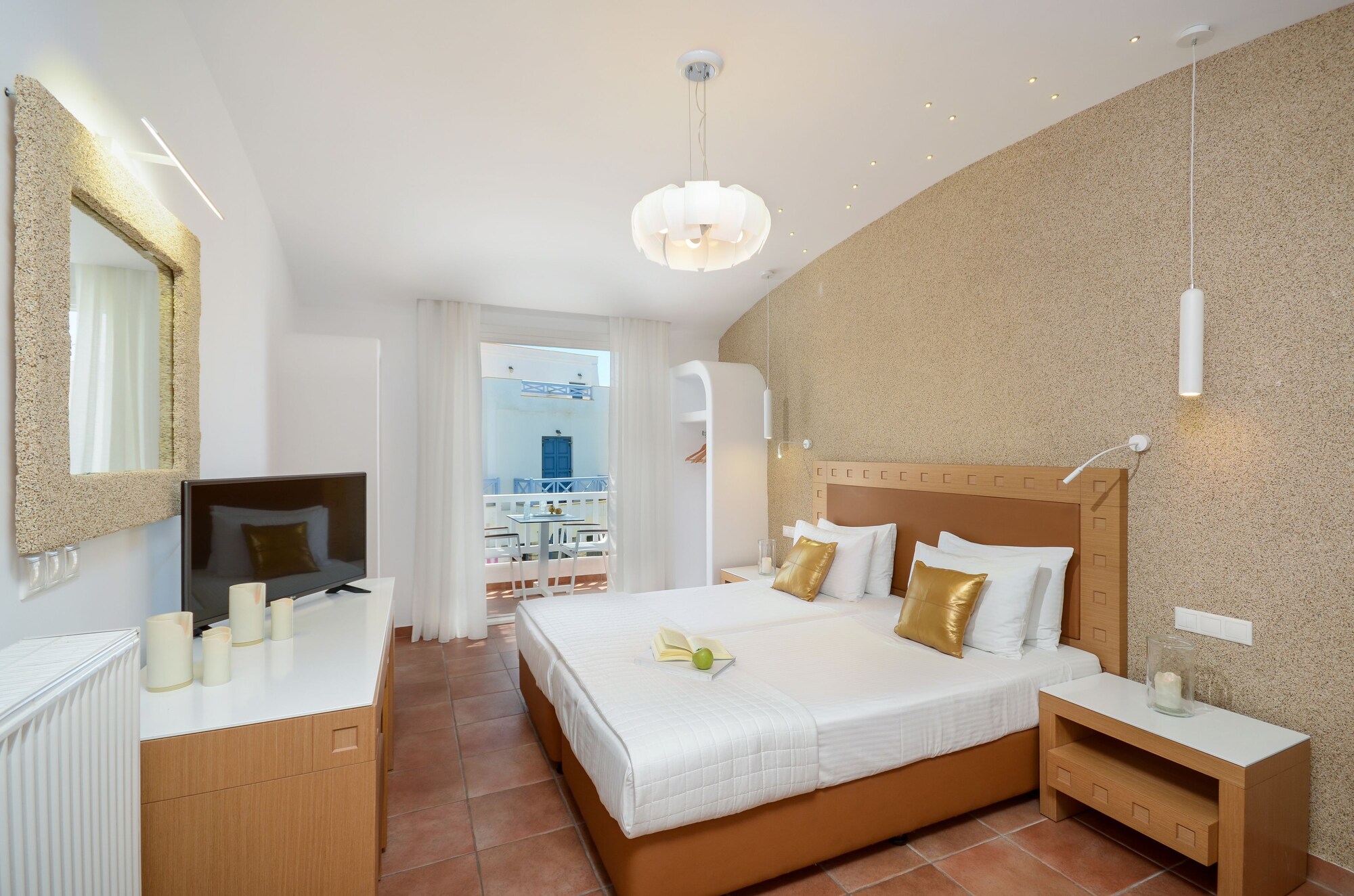 1 BEDROOM, FAMILY