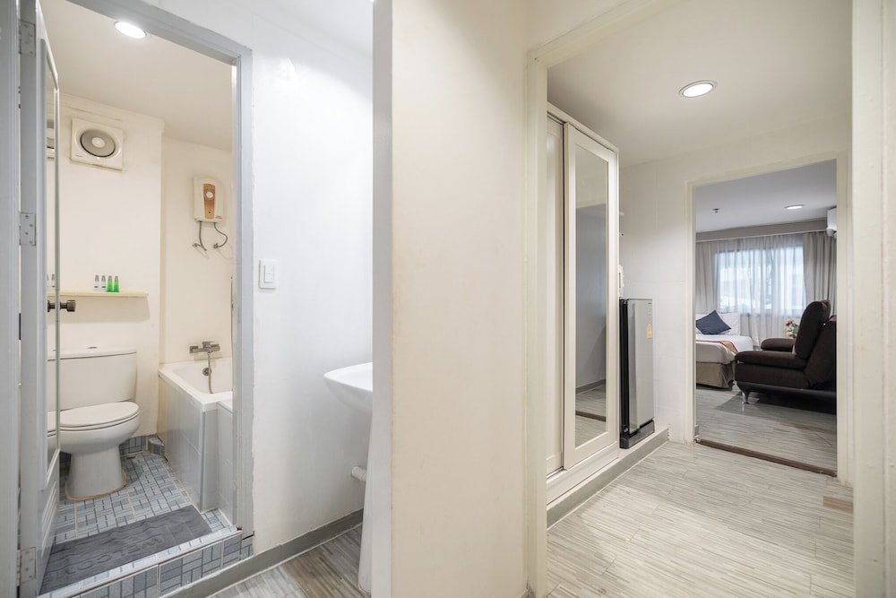 PRATUNAM CITY INN 54/54