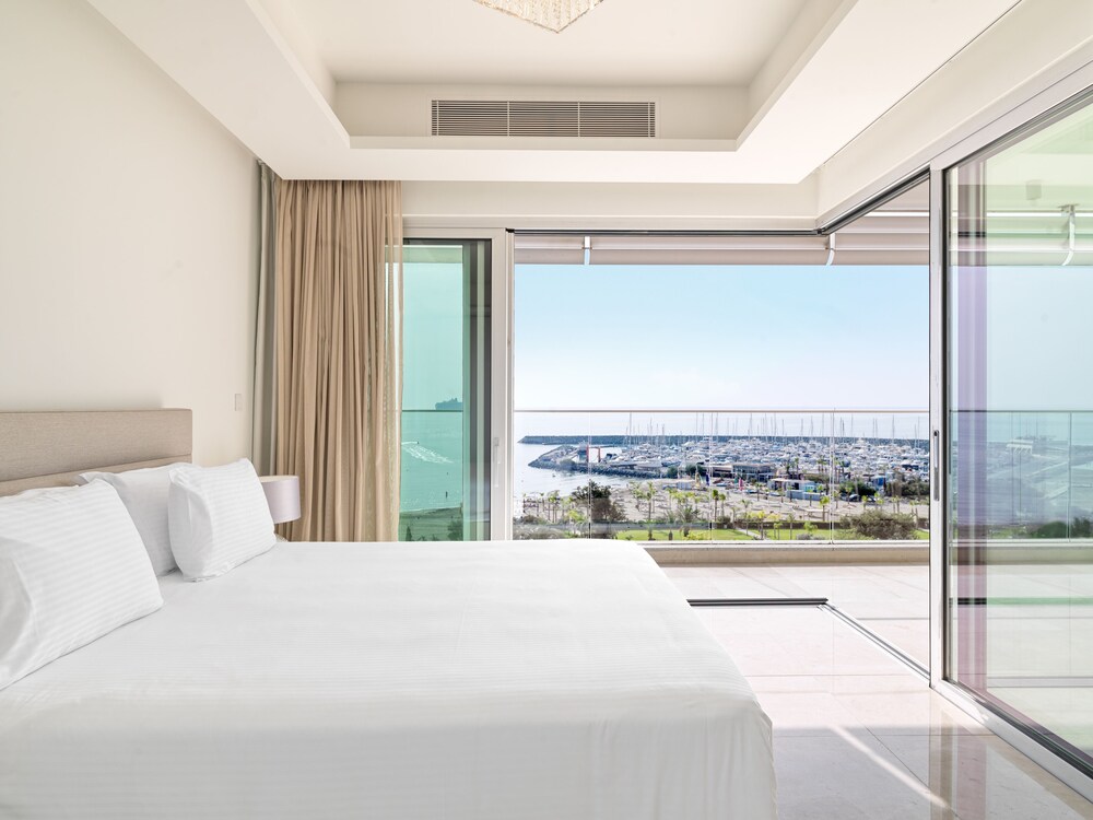 The Tower at St Raphael Resort 14/50