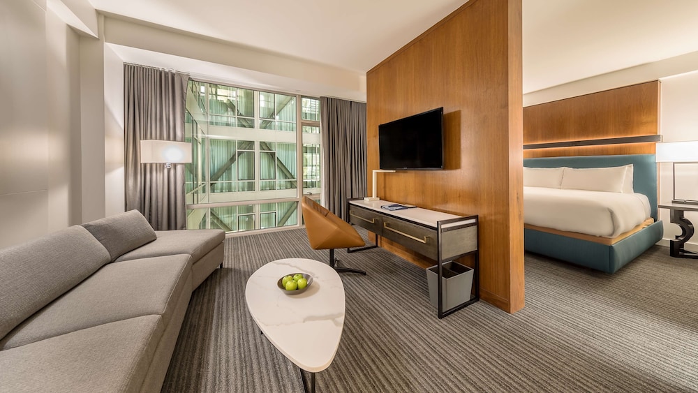 Andaz San Diego 59/79