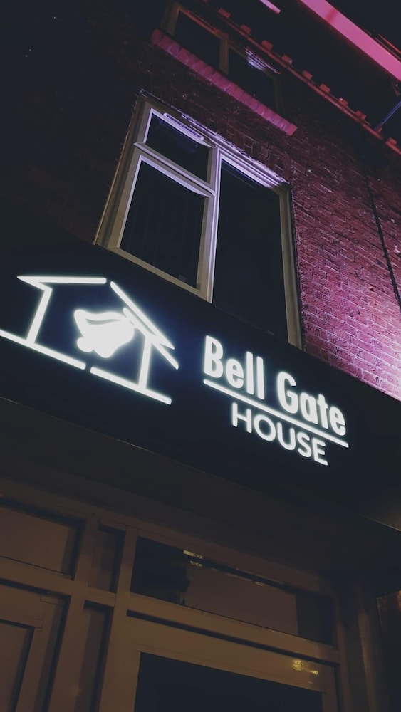 The Bell Gate House 1/38