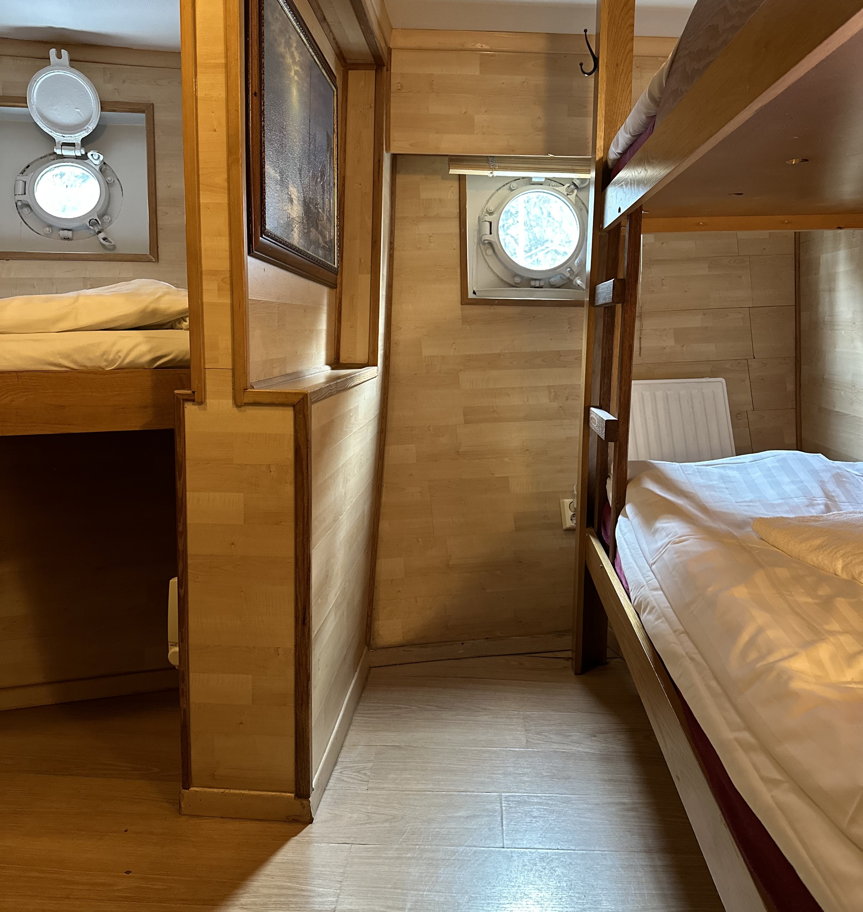 Room, 3 Beds, Shared Bathroom