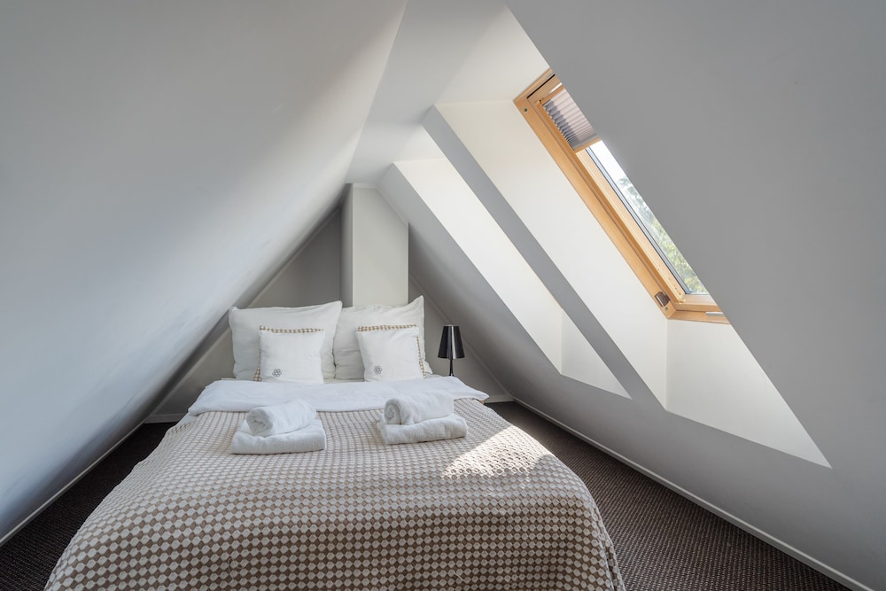 Harenda Residence 16/42