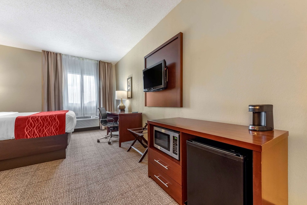 Comfort Inn & Suites Streetsboro - Kent 16/27