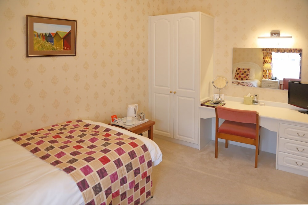 Saxonville Hotel 15/50