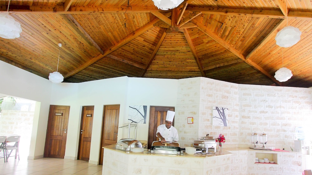 Lotfa Resort Diani 4/18