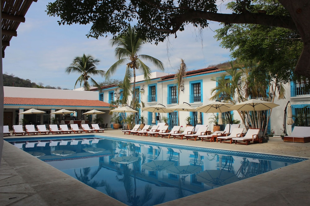 Santa Cruz Huatulco Hotel 3/50