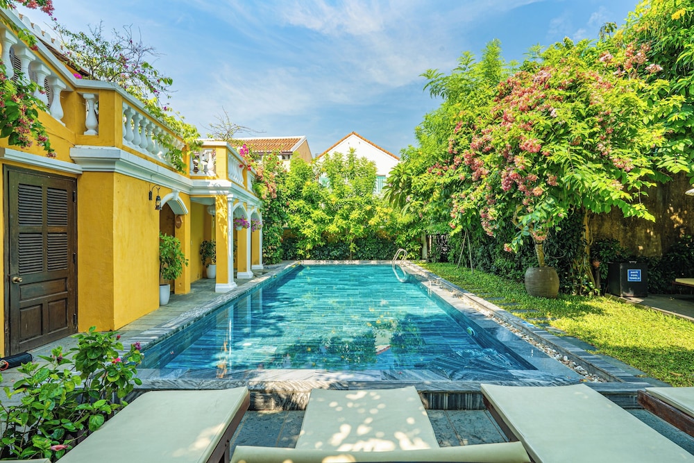 Hoi An Central Hotel 67/73