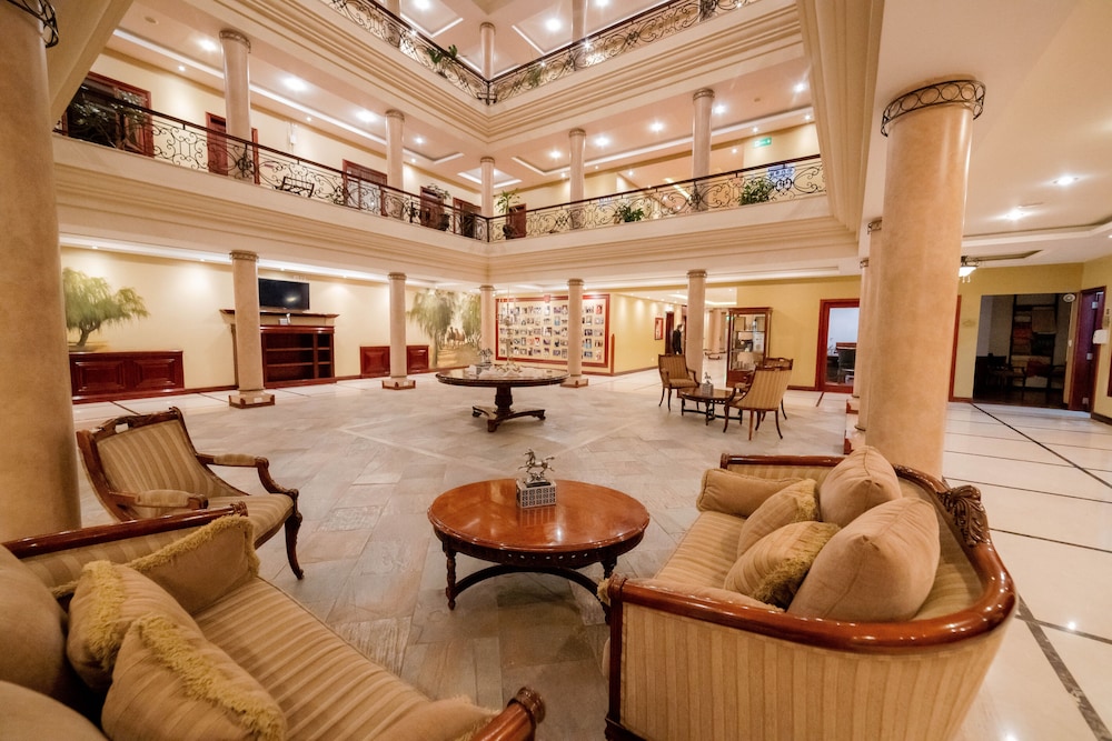 Grand Victoria Boutique Hotel 48/69