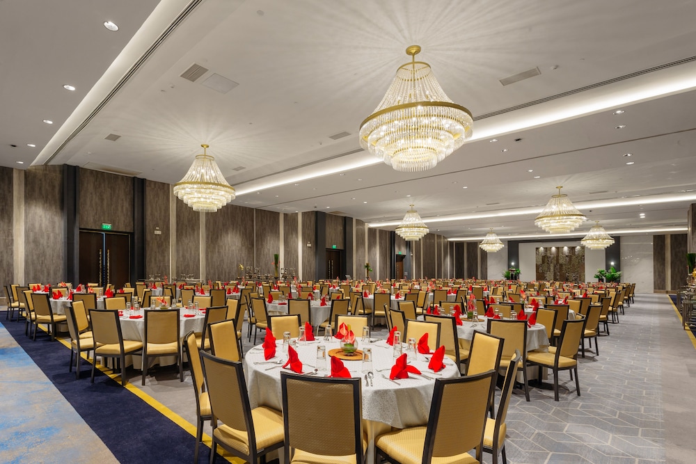 Summit Galleria Cebu 73/74