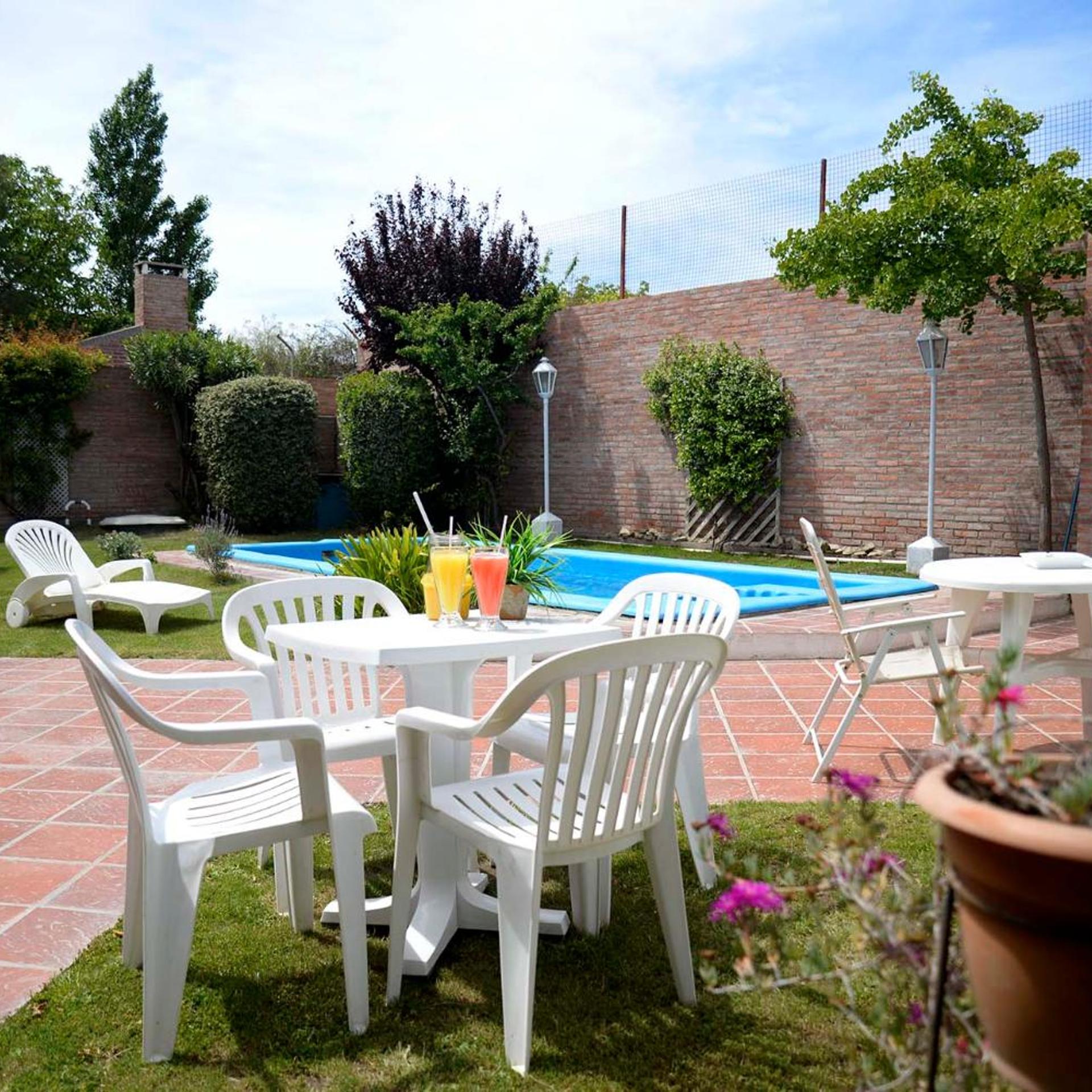 Los Tulipanes Apart de Mar 23/36