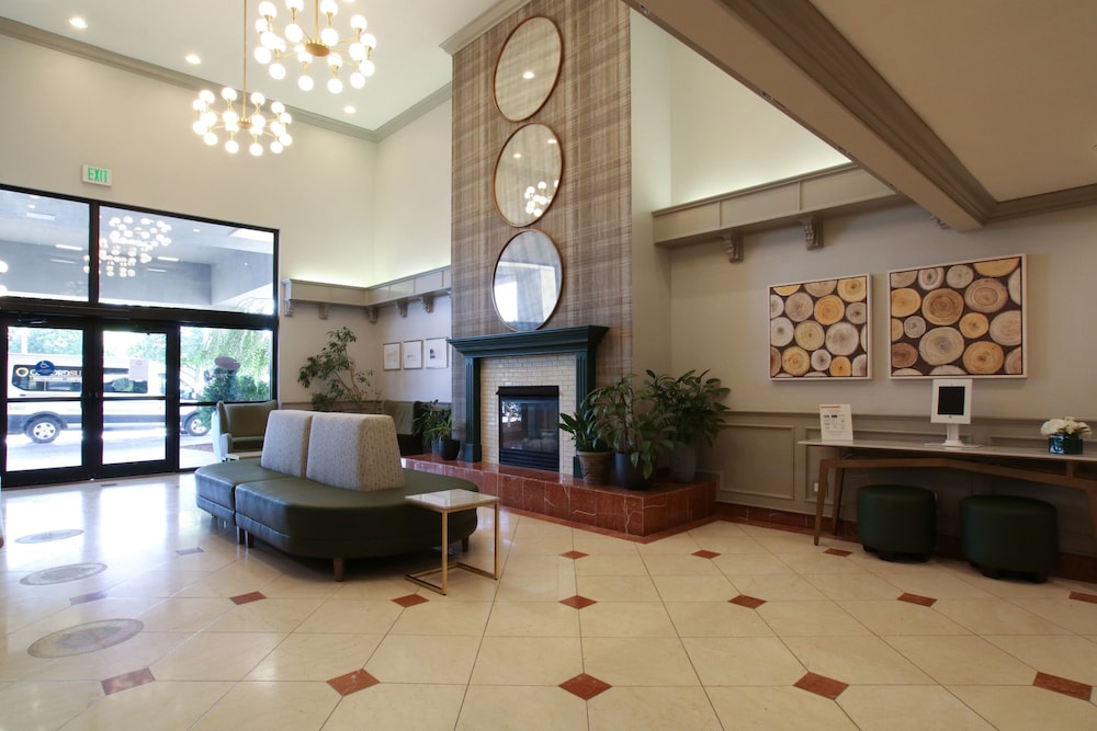 Oxford Suites Spokane Valley 46/64
