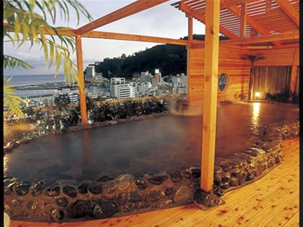 Atami New Fujiya Hotel 30/60