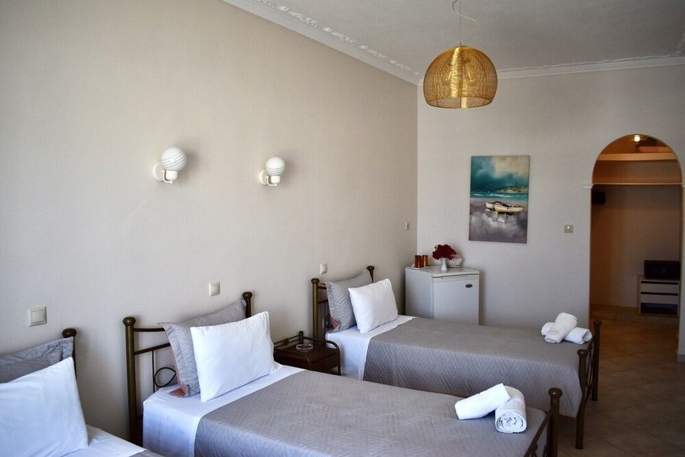Minoa Hotel 16/50