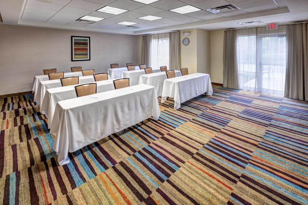 Fairfield Inn Suites Ruston 34/36