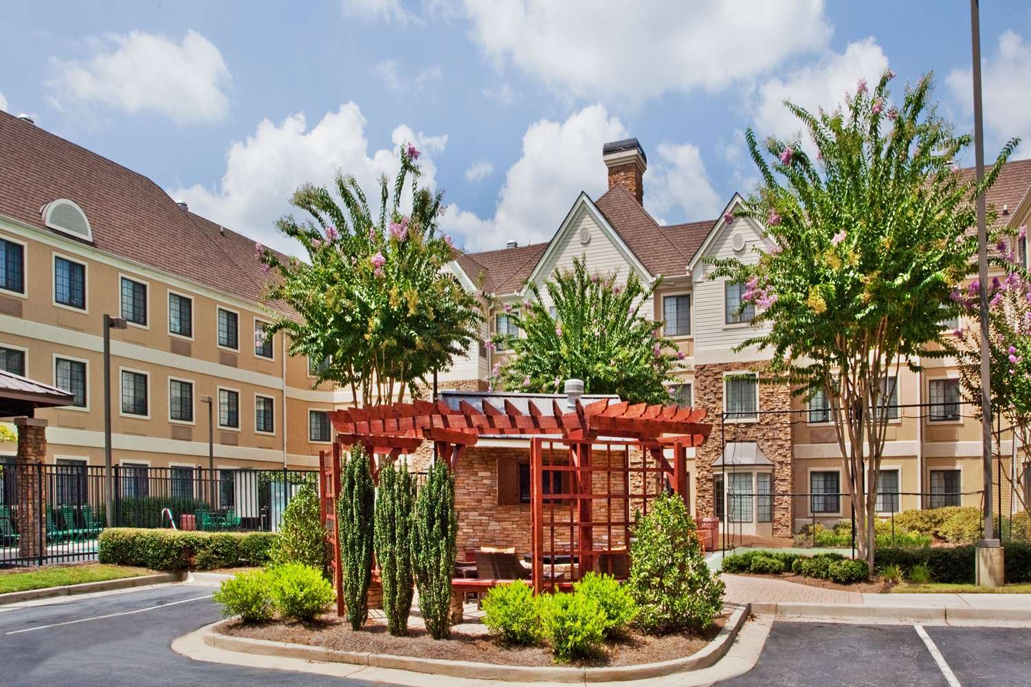Sonesta ES Suites Atlanta Alpharetta Avalon 15/16