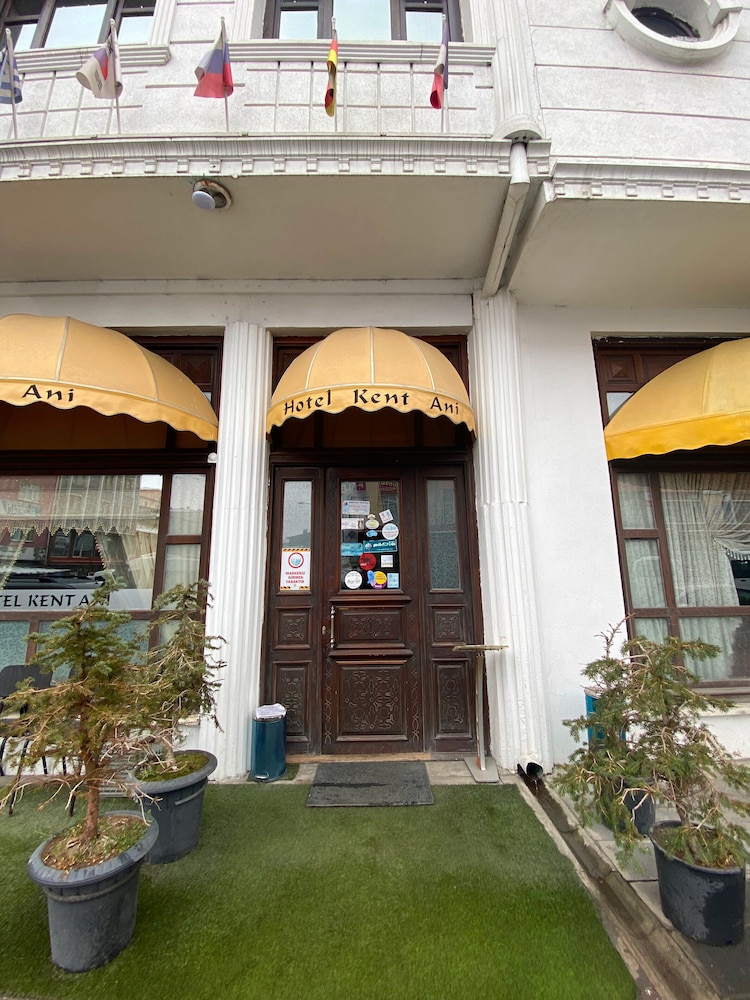 Kent Ani Hotel 3/33