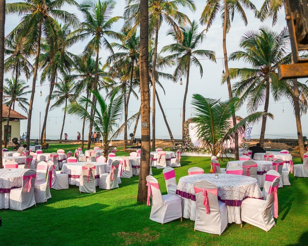 MGM Beach Resorts (15Kms before Mahabalipuram) 45/54