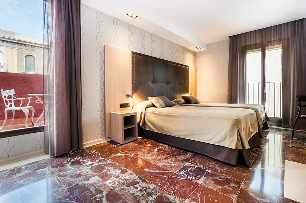 Gotico Hotel 27/77