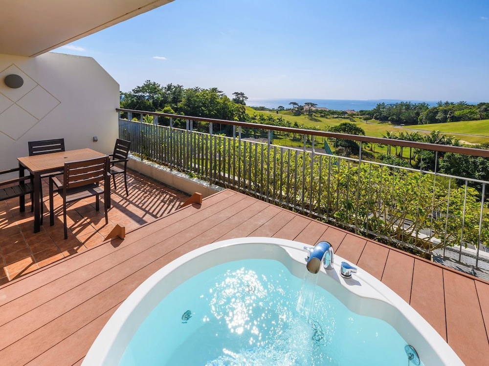 Kanucha Bay Hotels and Villas 43/80
