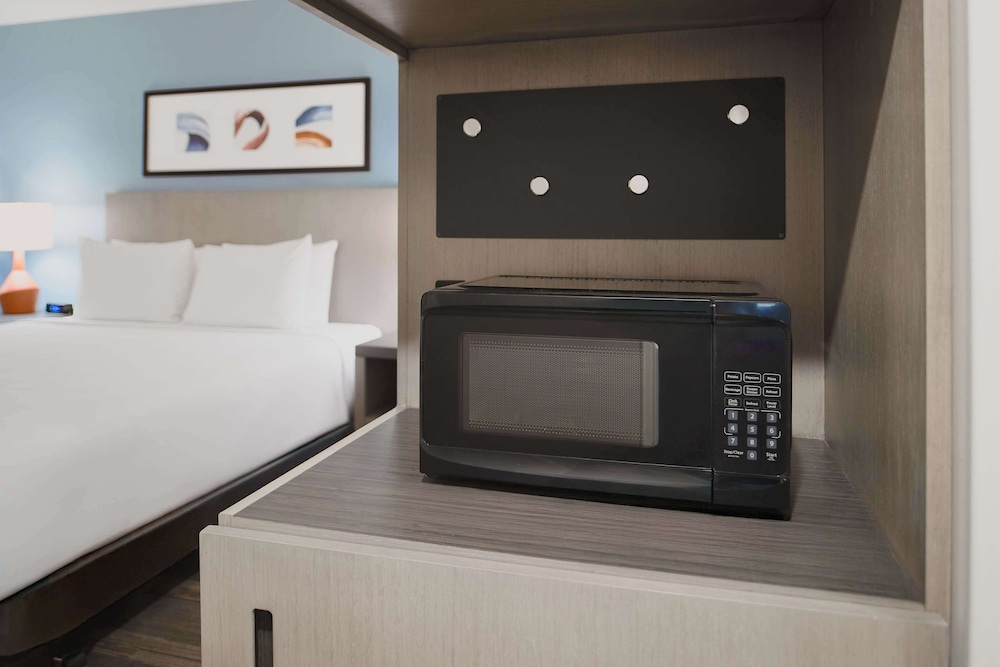 Hyatt House Auburn Hills Detroit 4/42