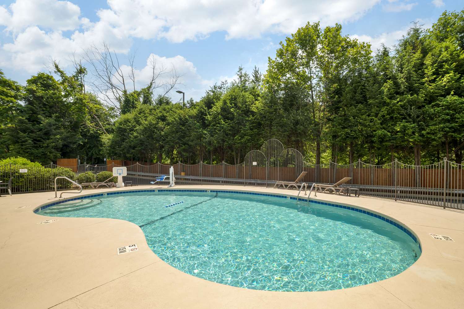 Comfort Inn Asheville East-Blue Ridge Pkwy Access 27/39