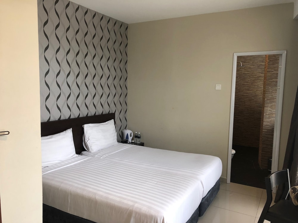IZUMI HOTEL BUKIT BINTANG 8/52