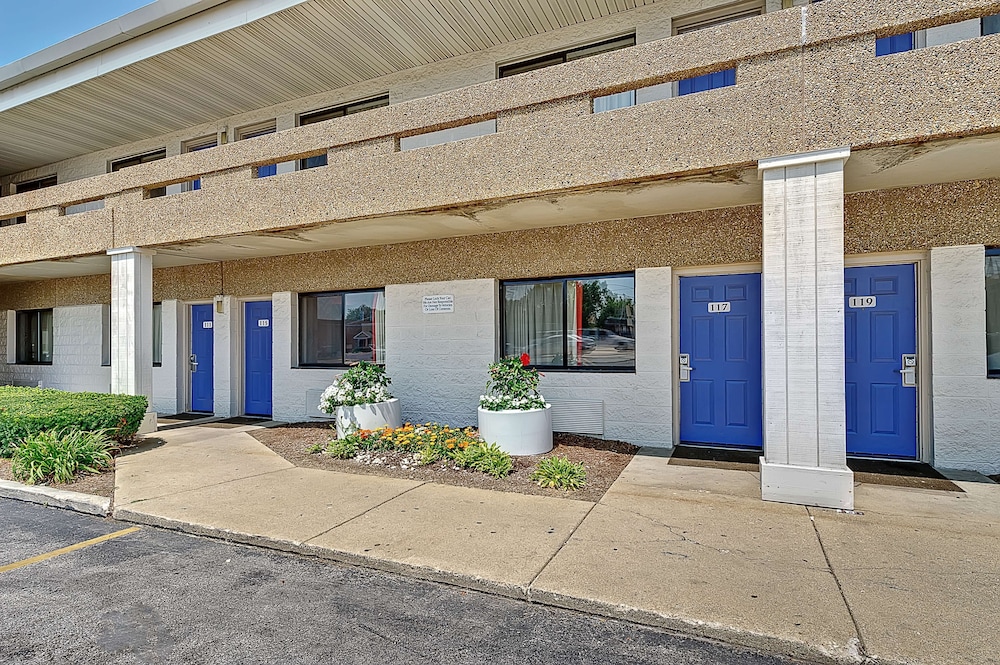 Motel6 Villa Park, IL - Chicago West 55/65