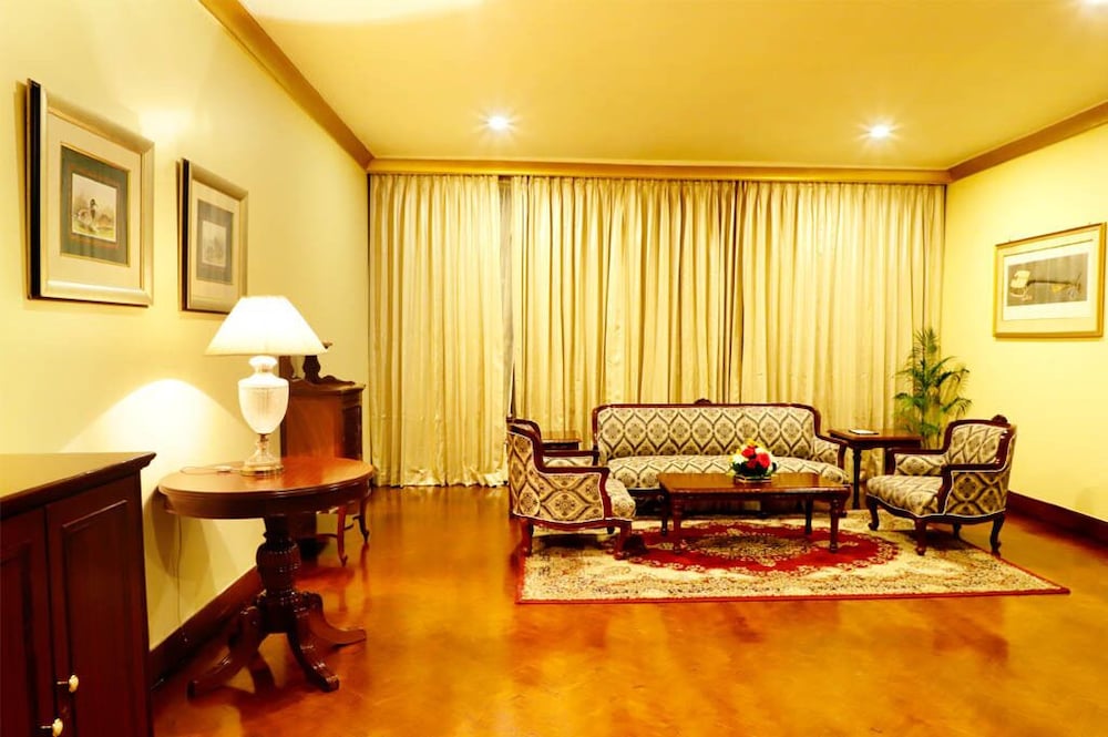 Hotel Dynasty 27/46