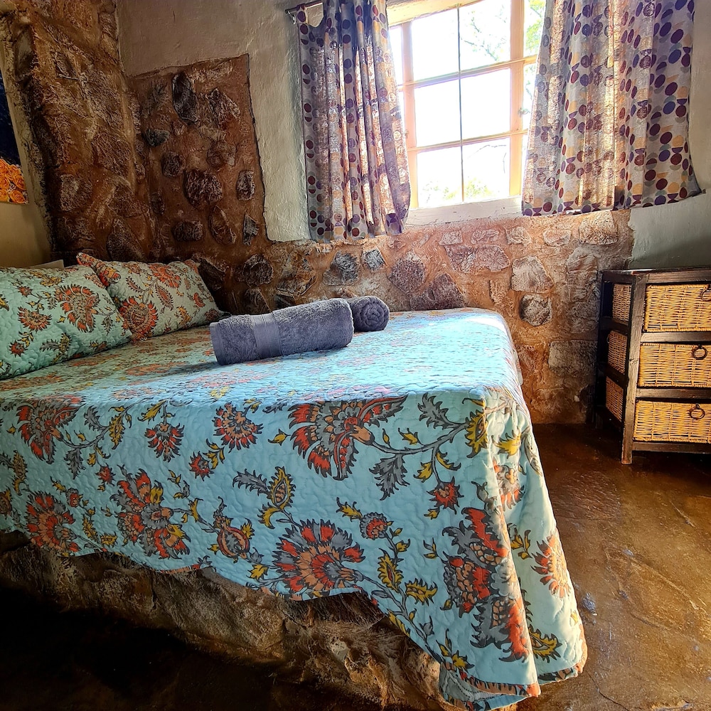 Uitvlugt Resort 8/25