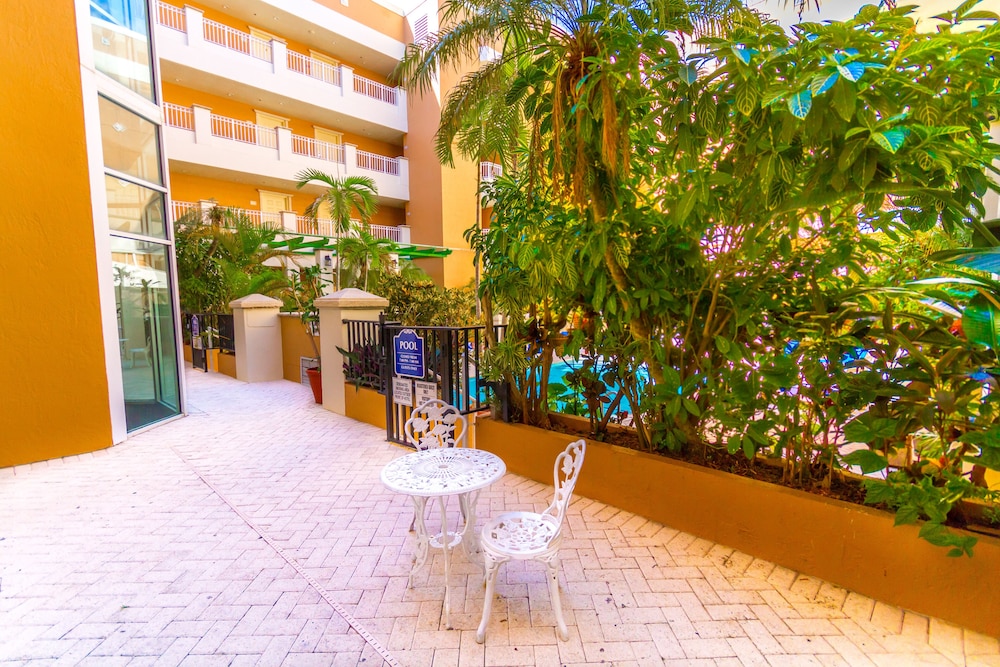 Rodeway Inn South Miami Coral Gables 35/39