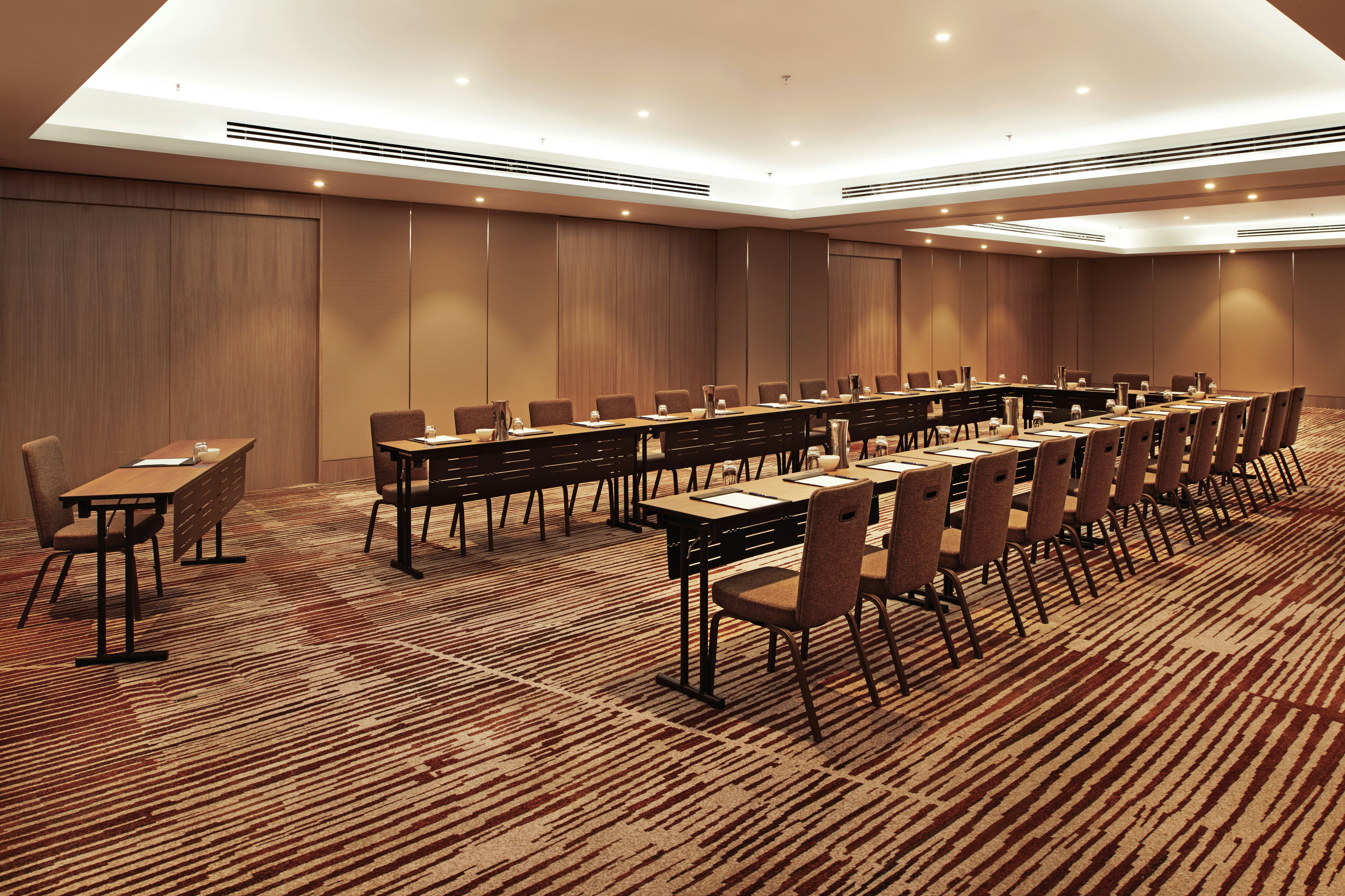DoubleTree by Hilton Shah Alam i-City 72/76
