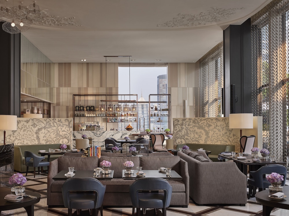 Rosewood Bangkok 43/84